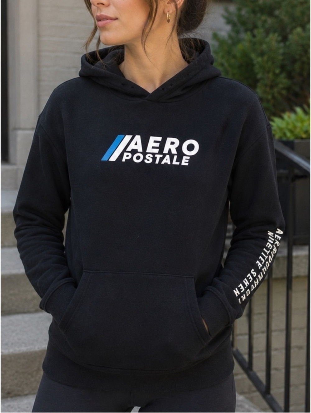 Aeropostale Black Logo Pullover Hoodie Women’s Small